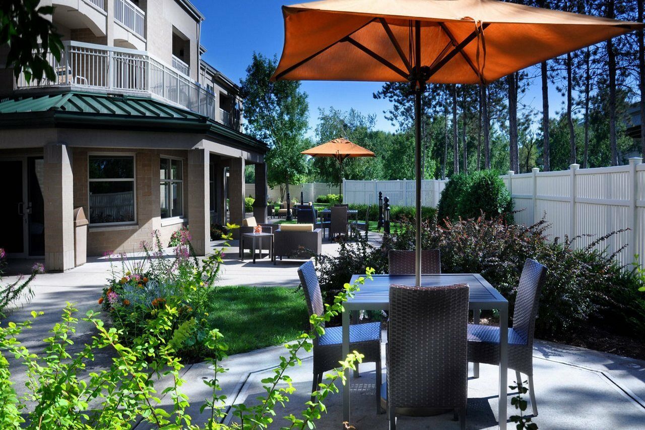 Courtyard Уосо Экстерьер фото